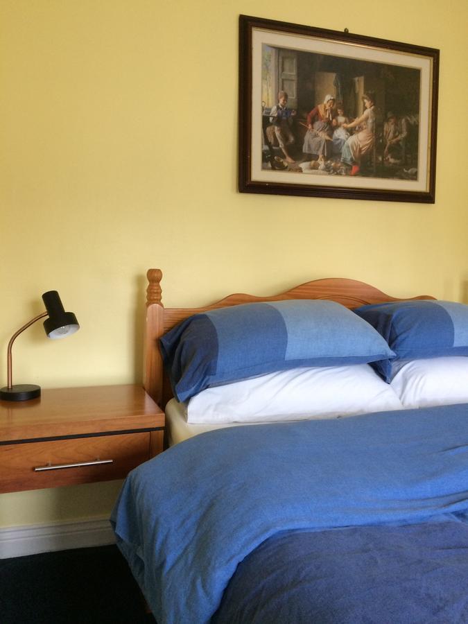 Kinlay House Hostel Cork Exterior photo